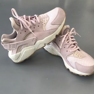 Women’s Lilac Nike Huarache